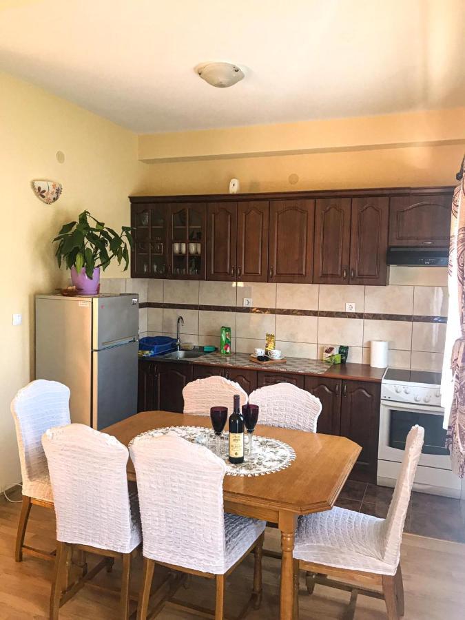 הרצג-נובי Jovana -- Porodicni Apartmani Igalo מראה חיצוני תמונה