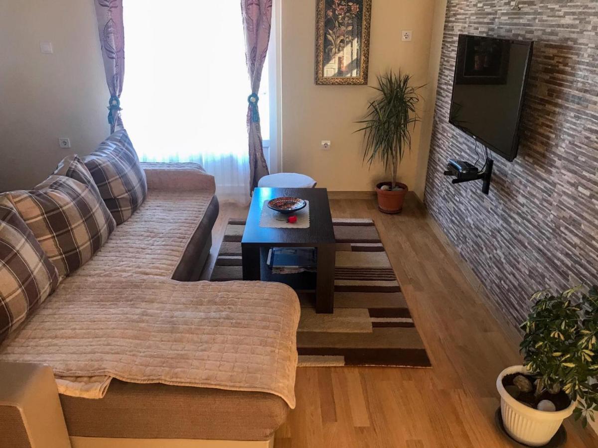 הרצג-נובי Jovana -- Porodicni Apartmani Igalo מראה חיצוני תמונה