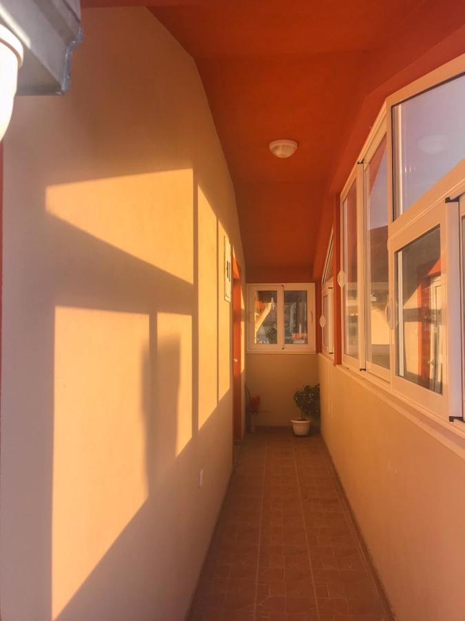 הרצג-נובי Jovana -- Porodicni Apartmani Igalo מראה חיצוני תמונה