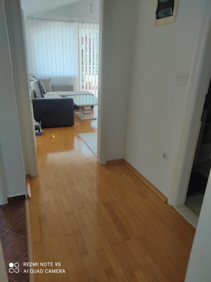 הרצג-נובי Jovana -- Porodicni Apartmani Igalo מראה חיצוני תמונה