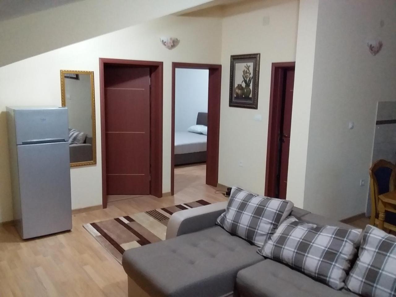 הרצג-נובי Jovana -- Porodicni Apartmani Igalo מראה חיצוני תמונה