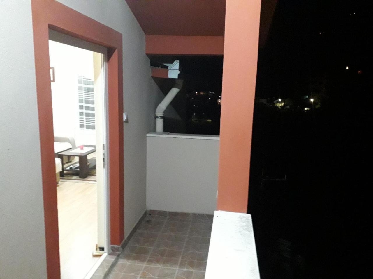 הרצג-נובי Jovana -- Porodicni Apartmani Igalo מראה חיצוני תמונה